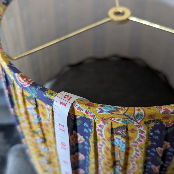 Vintage country french fabric shade - Picture 6 of 6